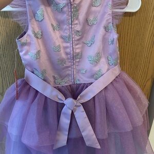 Girls dress